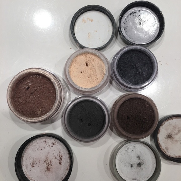 New Bare Minerals Eyeshadows - Picture 2 of 3